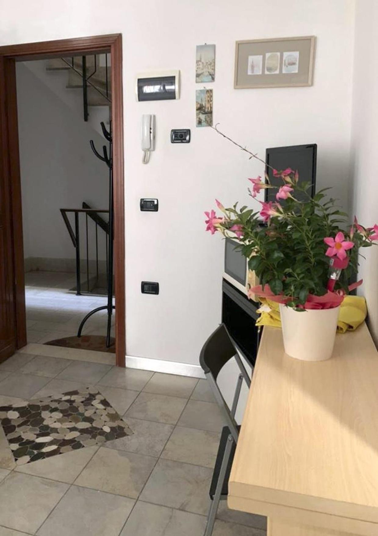 基奥贾Casa Manuela Non Turisti Ma Ospiti公寓 外观 照片